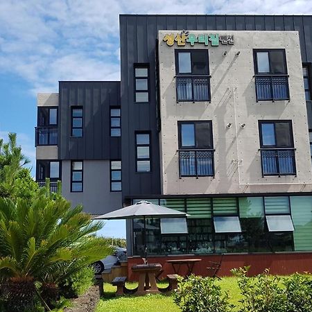 Sungsan Woori House Pension Seogwipo Exterior foto